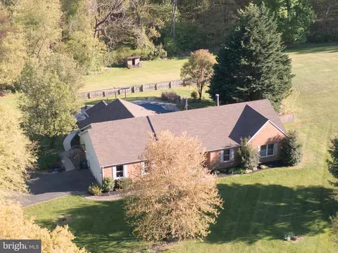 109 Green Meadow Dr, Elkton, MD 21921