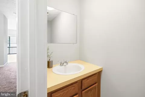 Bath - 134 Cherry Tree Ln, Elkton, MD 21921 photo 1 of 3