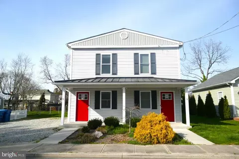 9 W Walnut St, North East, MD 21901