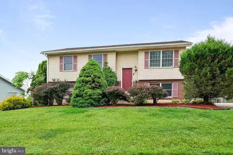 341 E Village Rd, Elkton, MD 21921