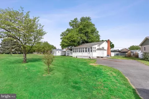 Exterior - 105 Circle Dr, Earleville, MD 21919 photo 4 of 10