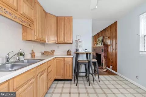 Kitchen - 105 Circle Dr, Earleville, MD 21919 photo 3 of 3
