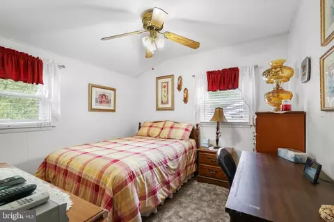 Bedroom - 9 Cherry Ln, Elkton, MD 21921 photo 3 of 3