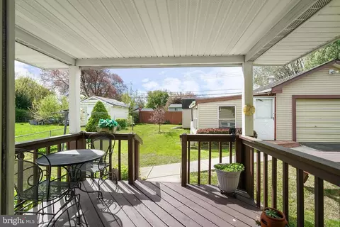 Exterior - 9 Cherry Ln, Elkton, MD 21921 photo 3 of 9