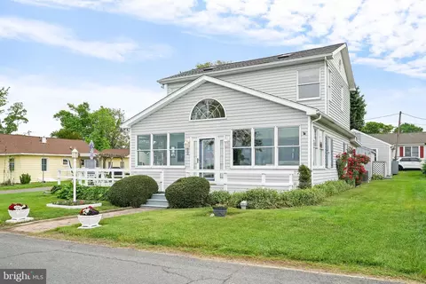 106 Bay Blvd, Earleville, MD 21919