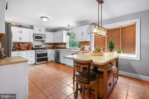 Kitchen - 109 Nicholas Dr, Elkton, MD 21921 photo 1 of 4