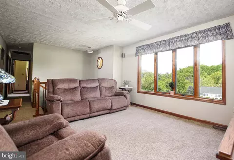 Living - 58 Skyline Dr, Conowingo, MD 21918 photo 1 of 5