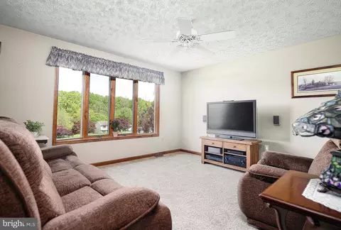 Bedroom - 58 Skyline Dr, Conowingo, MD 21918 photo 1 of 6