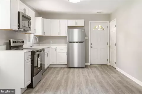 Kitchen - 61 Boddy Ln, Conowingo, MD 21918 photo 4 of 5