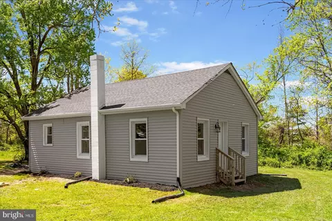 61 Boddy Ln, Conowingo, MD 21918