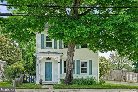 221 W Main St, Cecilton, MD 21913
