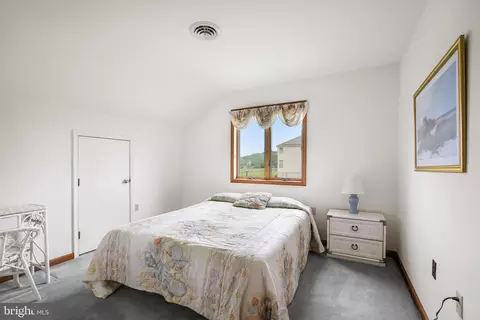 Bedroom - 4 Bay Cir, Earleville, MD 21919 photo 1 of 6
