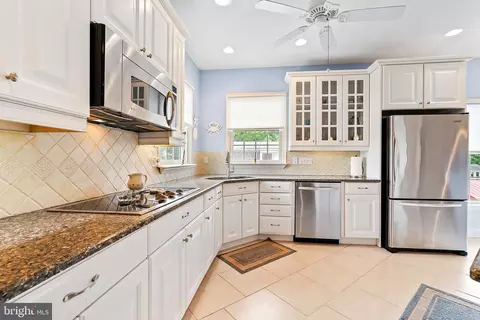 Kitchen - 60 Circle Dr, Earleville, MD 21919 photo 5 of 5