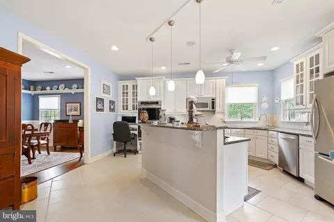 Kitchen - 60 Circle Dr, Earleville, MD 21919 photo 2 of 5