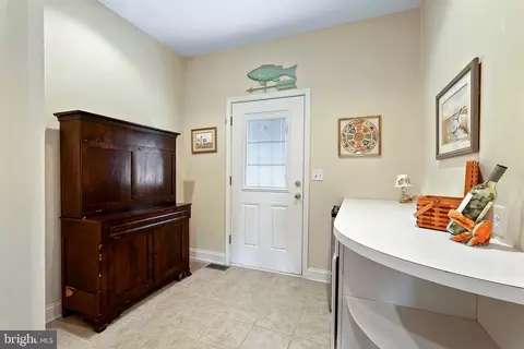 Entry Way - 60 Circle Dr, Earleville, MD 21919 photo 4 of 4