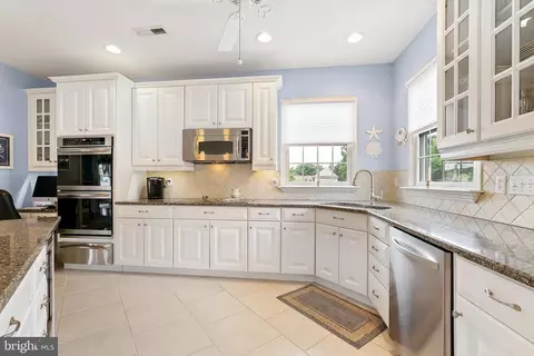 Kitchen - 60 Circle Dr, Earleville, MD 21919 photo 3 of 5