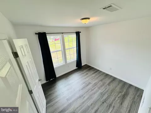 Bedroom - 863 E Old Philadelphia Rd, Elkton, MD 21921 photo 2 of 2