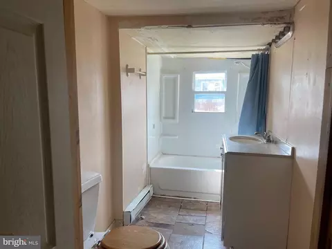 Bath - 19 Bratton Rd, Elkton, MD 21921 photo 1 of 1