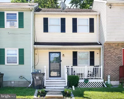 8 Yorktown Ct, North East, MD 21901