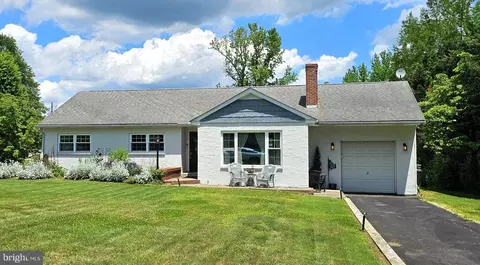 225 Elkmore Rd, Elkton, MD 21921
