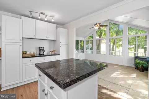 Kitchen - 31 Sandy Run Ln, Elkton, MD 21921 photo 7 of 8