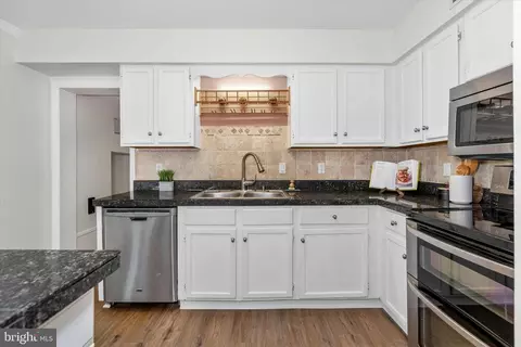 Kitchen - 31 Sandy Run Ln, Elkton, MD 21921 photo 5 of 8