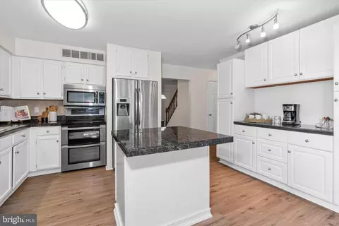 Kitchen - 31 Sandy Run Ln, Elkton, MD 21921 photo 4 of 8