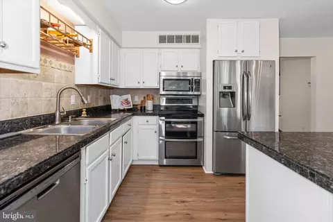 Kitchen - 31 Sandy Run Ln, Elkton, MD 21921 photo 6 of 8