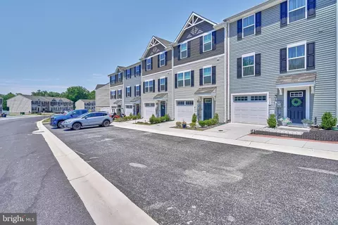 320 Tournament Cir, North East, MD 21901