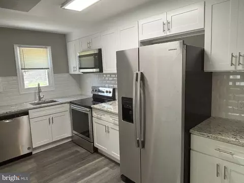 61 Middle Rd, Elkton, MD 21921 photo 2