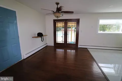 Living - 39 Pierce Rd, Rising Sun, MD 21911 photo 2 of 3