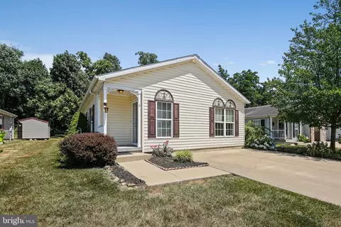 9 Cinnamon Dr, Conowingo, MD 21918