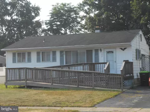 126 W Thomson Dr, Elkton, MD 21921