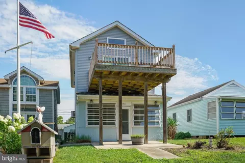 45 Delaware Ave, Earleville, MD 21919