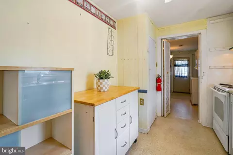 Entry Way - 45 Delaware Ave, Earleville, MD 21919 photo 5 of 7