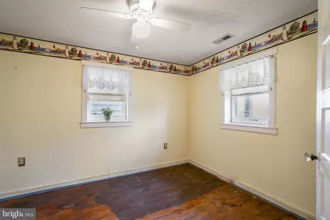 Bedroom - 45 Delaware Ave, Earleville, MD 21919 photo 1 of 5