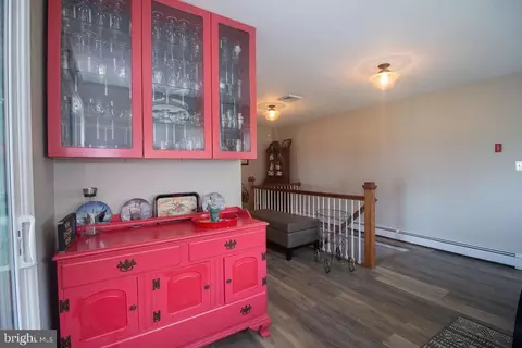 Entry Way - 105 Edgewater Dr, Earleville, MD 21919 photo 8 of 8