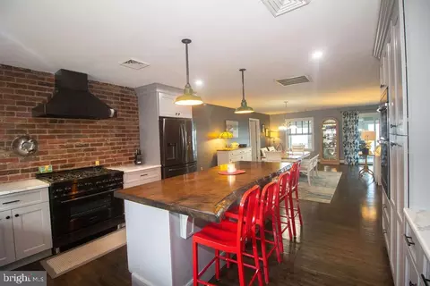 Kitchen - 105 Edgewater Dr, Earleville, MD 21919 photo 2 of 3