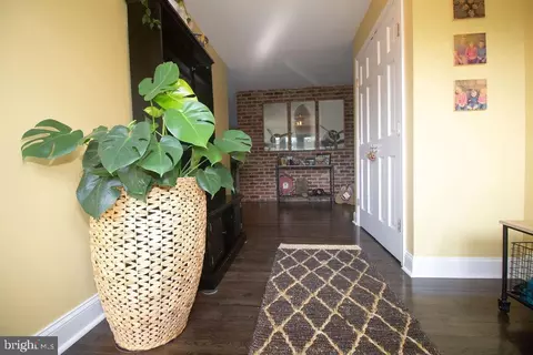 Entry Way - 105 Edgewater Dr, Earleville, MD 21919 photo 1 of 8