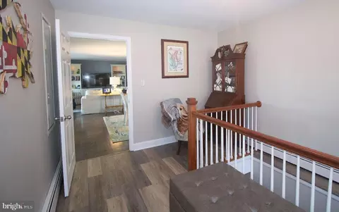 Entry Way - 105 Edgewater Dr, Earleville, MD 21919 photo 6 of 8