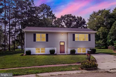 3 Upland Ct, Elkton, MD 21921