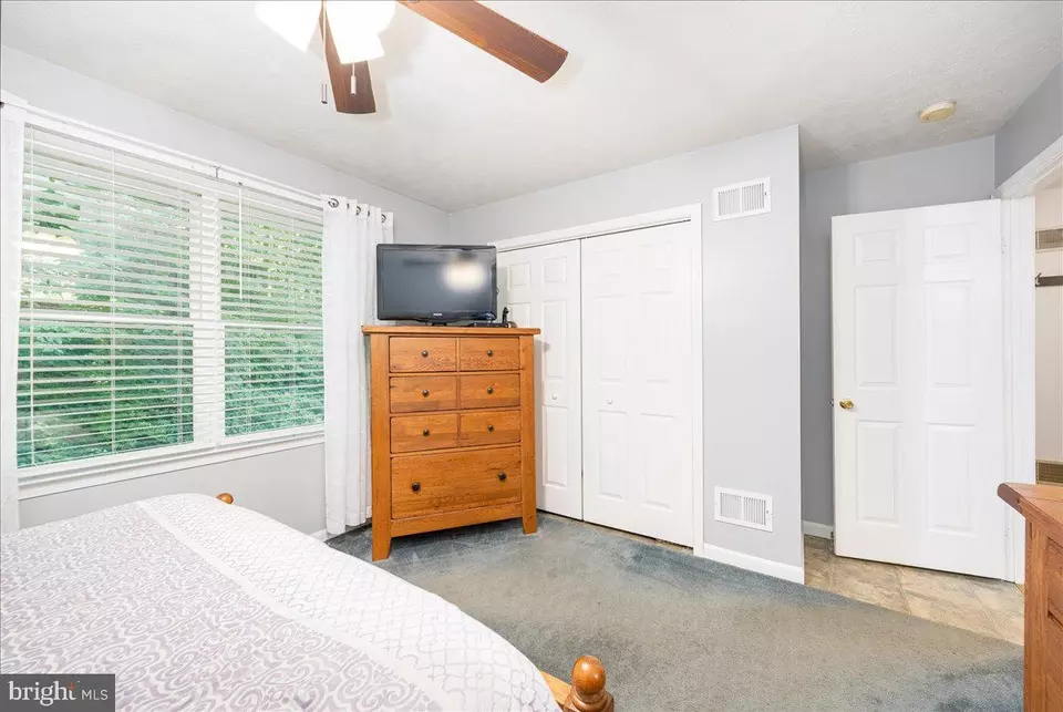 Bedroom - 150 Algonquin Dr, Rising Sun, MD 21911 photo 2 of 3
