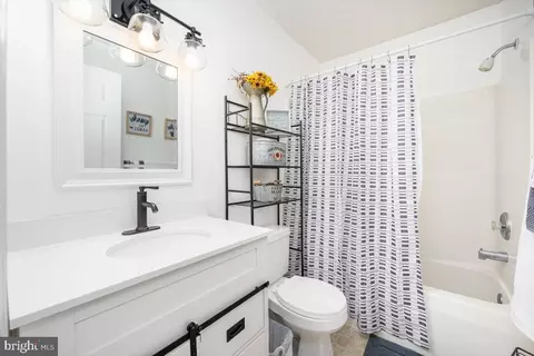 Bath - 150 Algonquin Dr, Rising Sun, MD 21911 photo 1 of 2