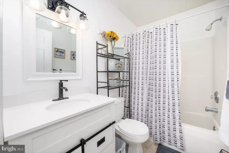 Bath - 150 Algonquin Dr, Rising Sun, MD 21911 photo 1 of 2