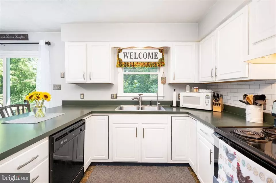 Kitchen - 150 Algonquin Dr, Rising Sun, MD 21911 photo 3 of 4