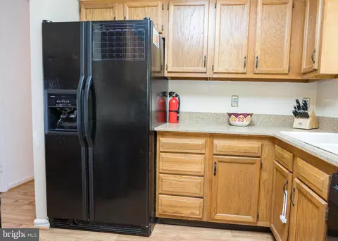 Kitchen - 338 E Village Rd, Elkton, MD 21921 photo 4 of 5