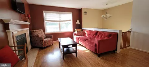 Living - 338 E Village Rd, Elkton, MD 21921 photo 1 of 6