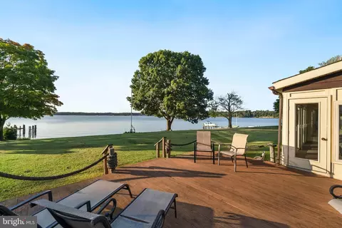 Exterior - 37 Sandy Point Rd, Earleville, MD 21919 photo 3 of 6