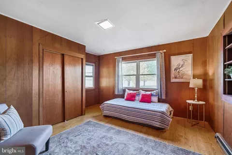 Bedroom - 37 Sandy Point Rd, Earleville, MD 21919 photo 2 of 7