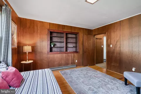 Bedroom - 37 Sandy Point Rd, Earleville, MD 21919 photo 3 of 7